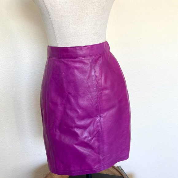 Electric Purple Leather Skirt - Vintage size 8 - Picture 9 of 9